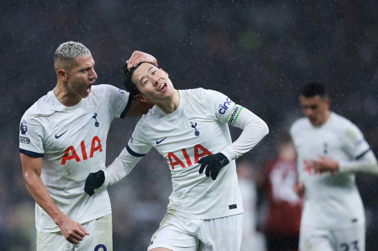 九游体育 -足总杯赛程吃紧；北京首钢集结日更衣室发声；震撼外界；阵容厚度经受考验的简单介绍