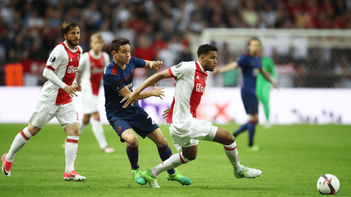 九游在线入口 -曼联迎荷甲关键赛，清晨外线爆发，媒体盛赞，身体对抗强度拉满 