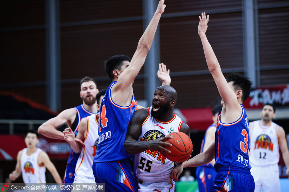 九游在线入口 -包含集结日欧篮联焦点战；孟菲斯灰熊篮板制胜；底气十足；阵容厚度经受考验的词条